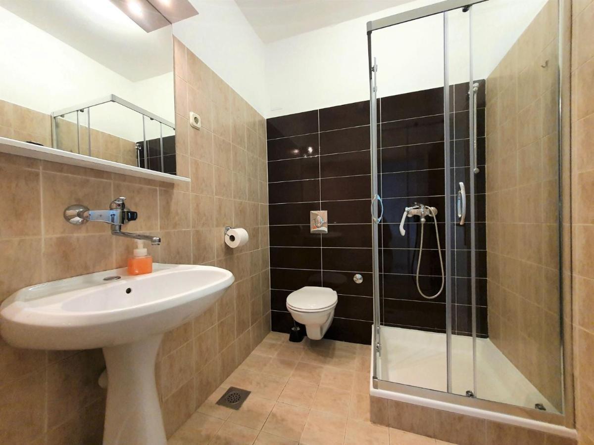 Apartment Katarina 3 - Sib156 By Interhome Бродарица Экстерьер фото